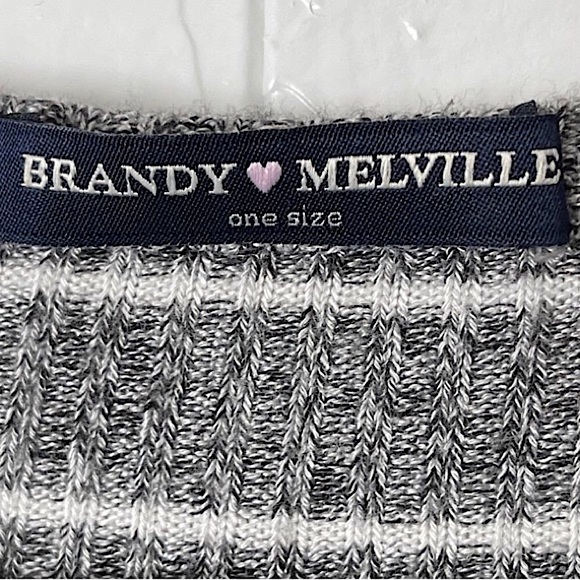 🆕🔥BRANDY MELVILLE REALLY CUTE&STYLISH&VERY SOFT LIGHTGRAY MARBLED SWEATER NWOT - Picture 4 of 4